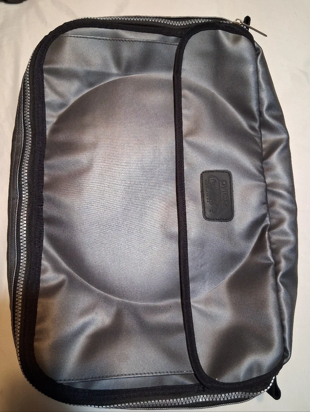 Pyrex Portables Insulated Casserole Carrier Grey Baking Dish Tote Travel Meal